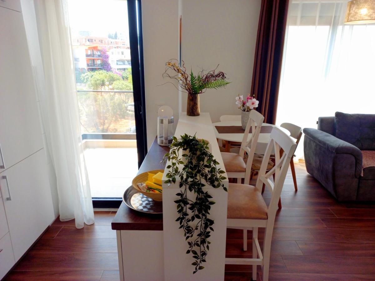 Apartmán Iraida-4 Dobra Voda Exteriér fotografie