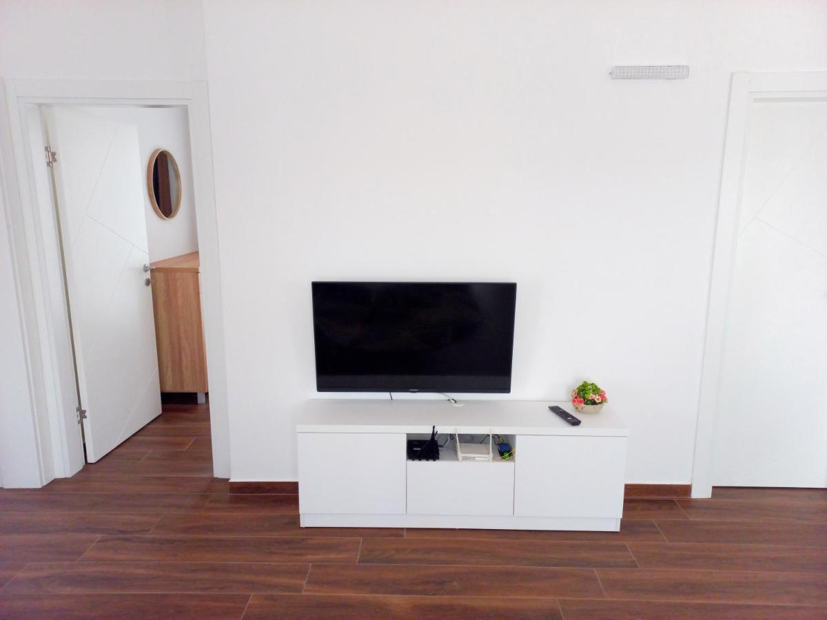 Apartmán Iraida-4 Dobra Voda Exteriér fotografie